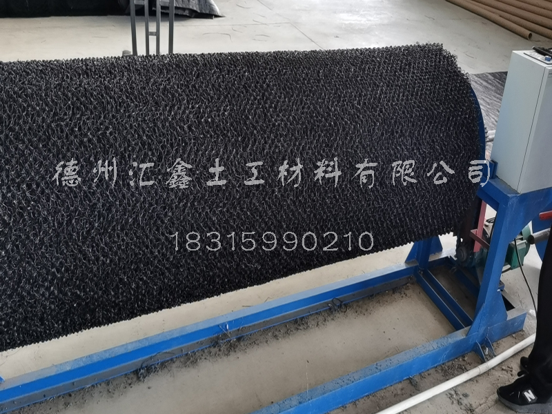 湖南益陽劉總訂購的水土保護毯正在生產(chǎn)中(圖1) 湖南益陽劉總訂購的水土保護毯正在生產(chǎn)中(圖1)